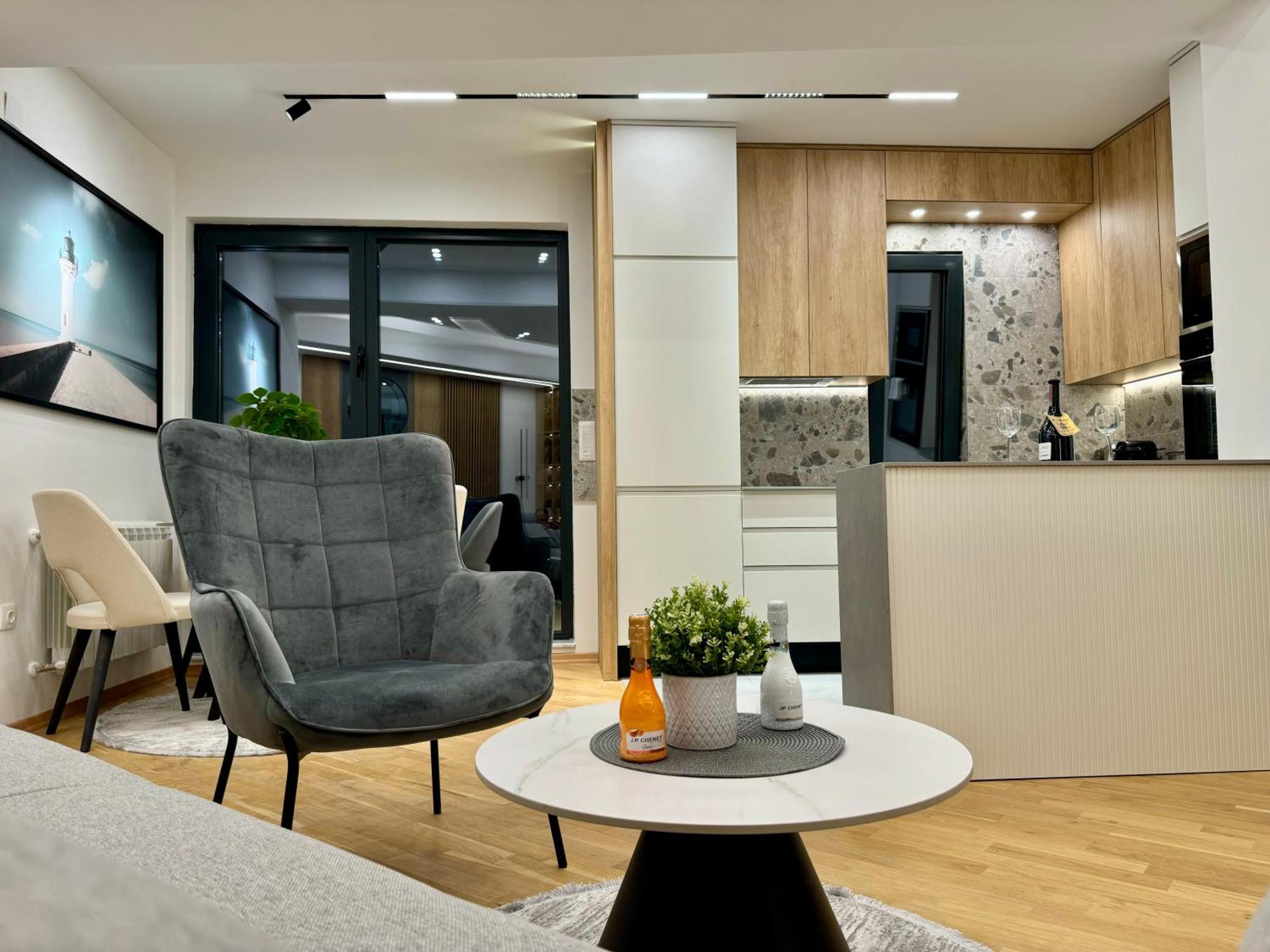 Maria Luxury Apartment สโกเปีย ภายนอก รูปภาพ